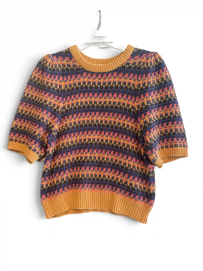 UNIVERSAL THREAD Tops
